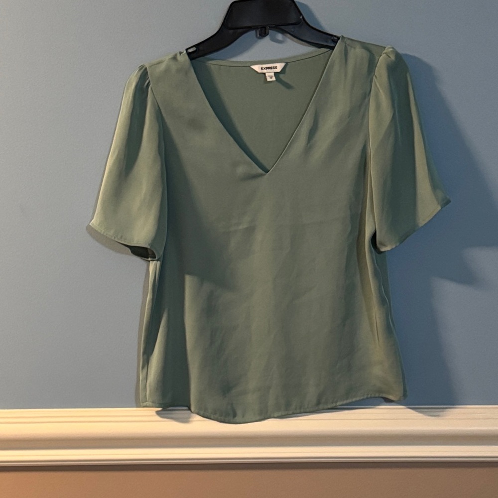 Express Sage Green V-Neck Blouse size XS
